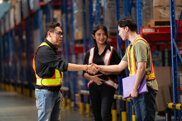 shipping and logistics management apprenticeship